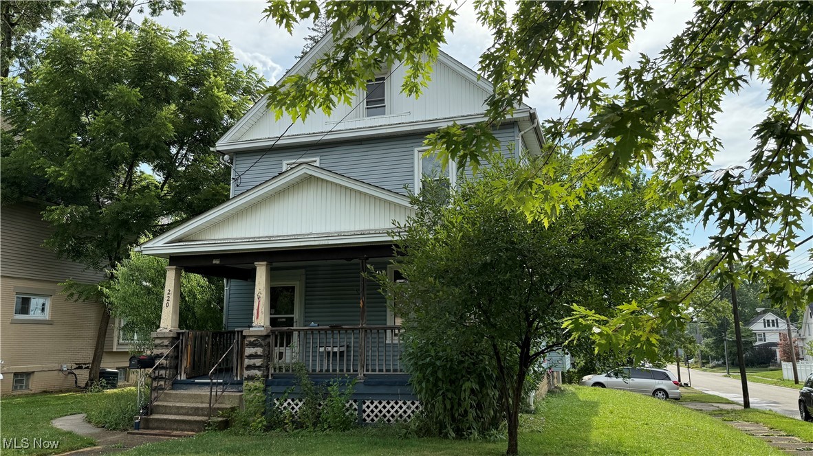 220 Lincoln Avenue