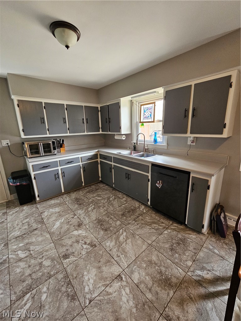 Holmes - Residential