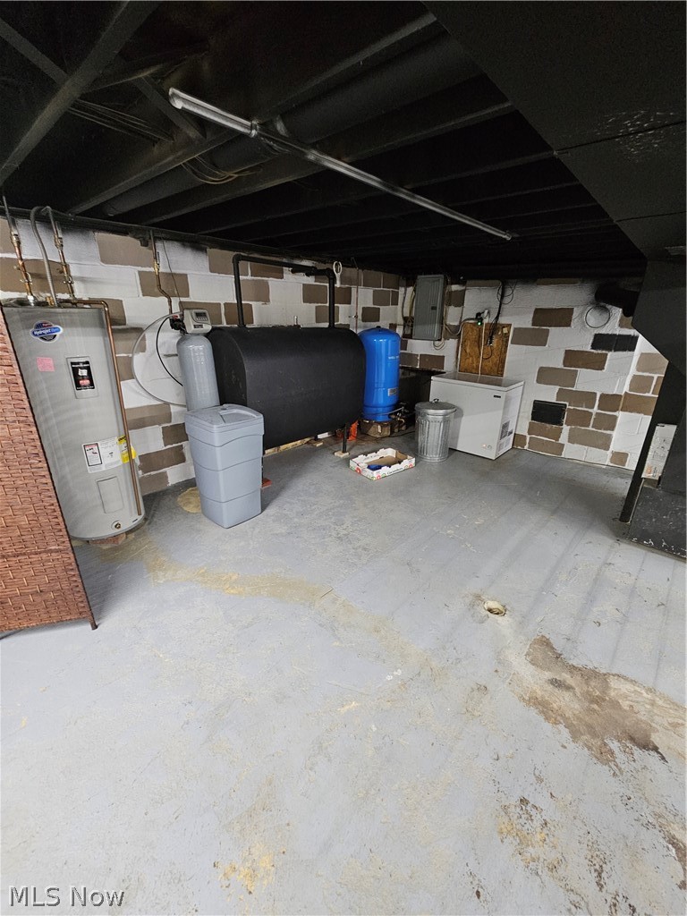 Holmes - Residential