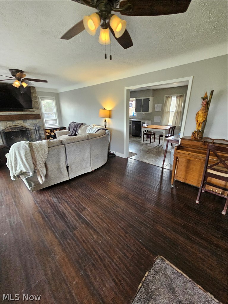 Holmes - Residential