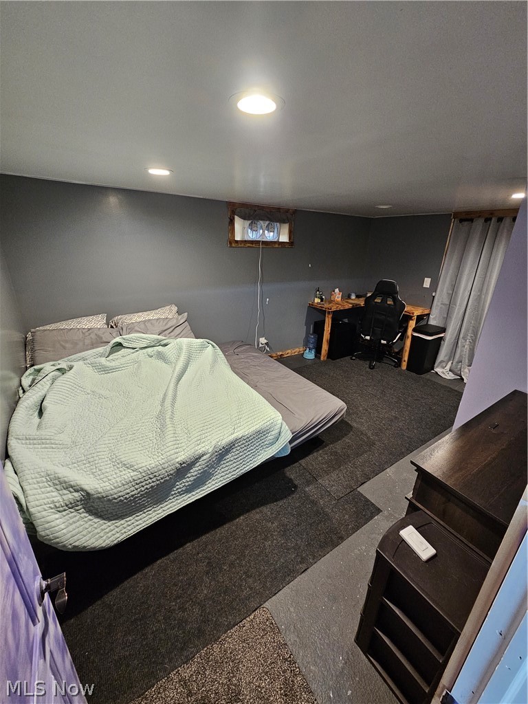 Holmes - Residential