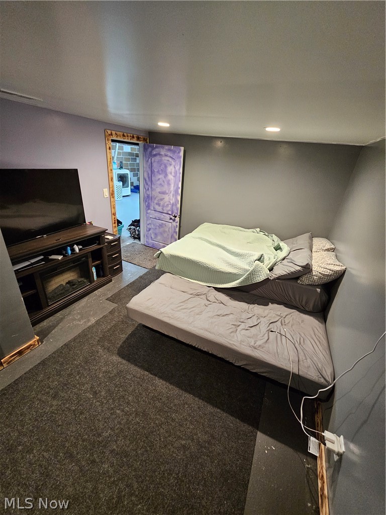 Holmes - Residential