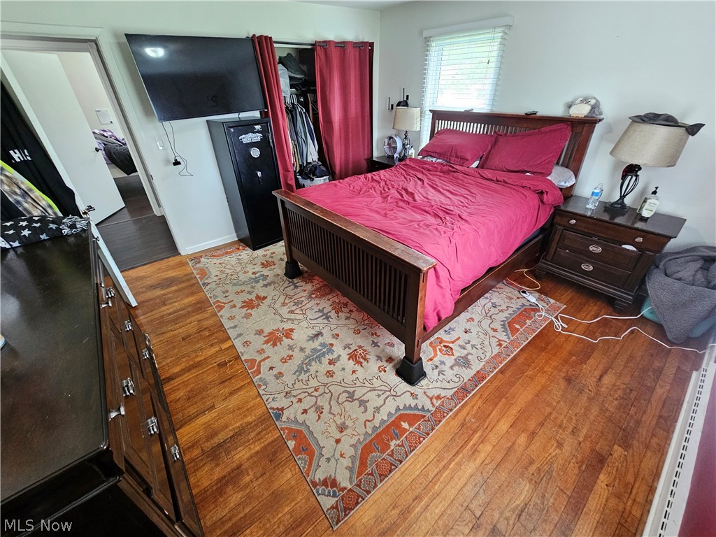 Holmes - Residential