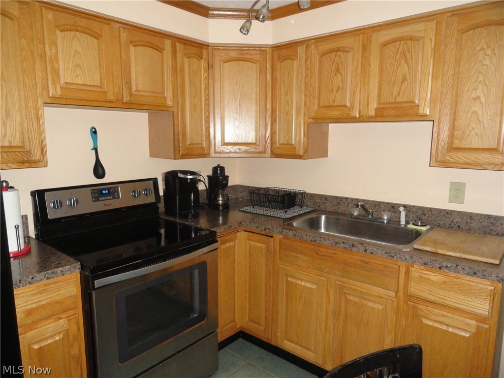 Nfld Square Sub - Residential