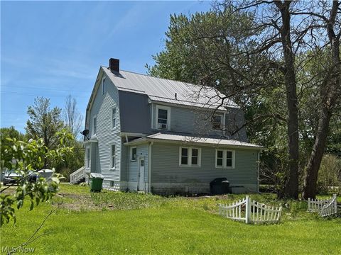 Tiny photo for 2885 E Water Street, Rock Creek, OH 44084 (MLS # 5209535)