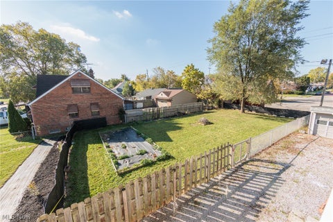 Tiny photo for 3662 W 116th Street, Cleveland, OH 44111 (MLS # 5255764)