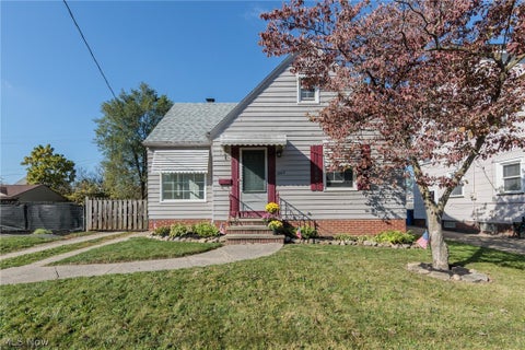 Photo of 3662 W 116th Street, Cleveland, OH 44111 (MLS # 5255764)
