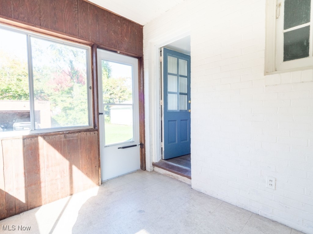 Cedar Center - Residential Income