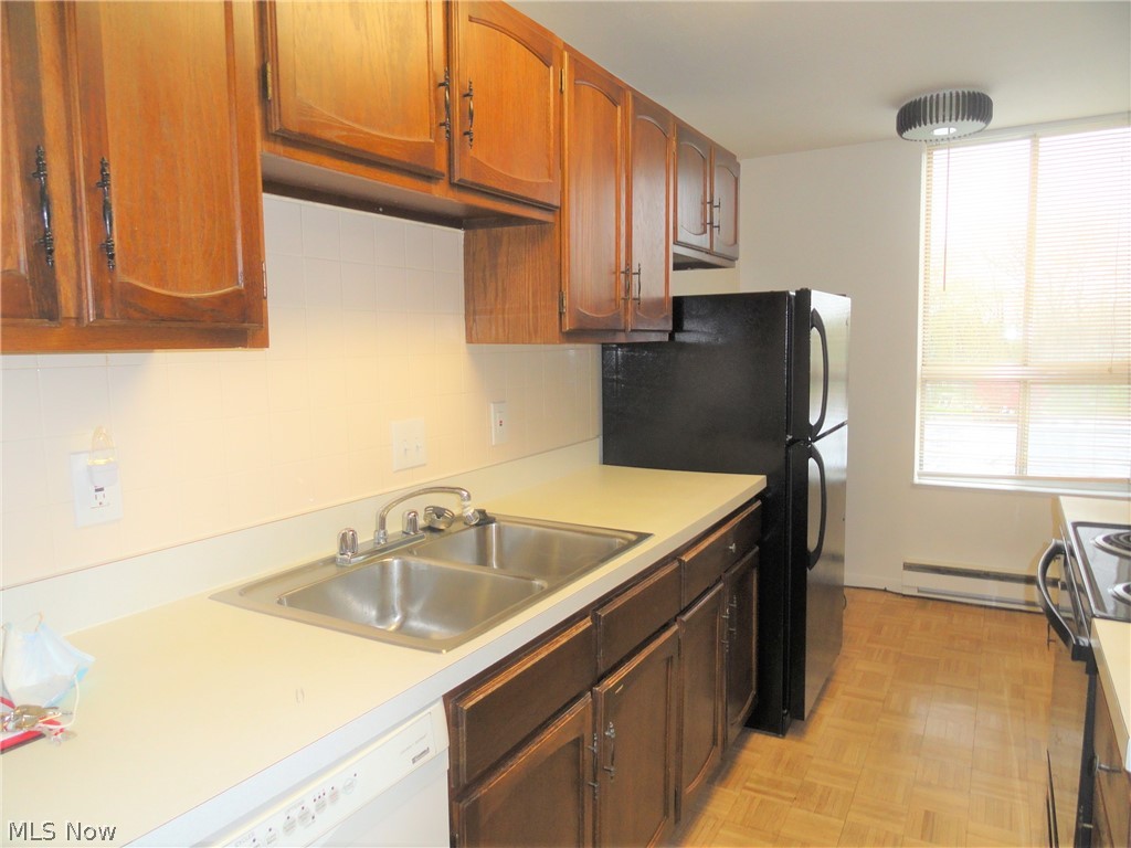 Silver Lake Towers Condo - Residential