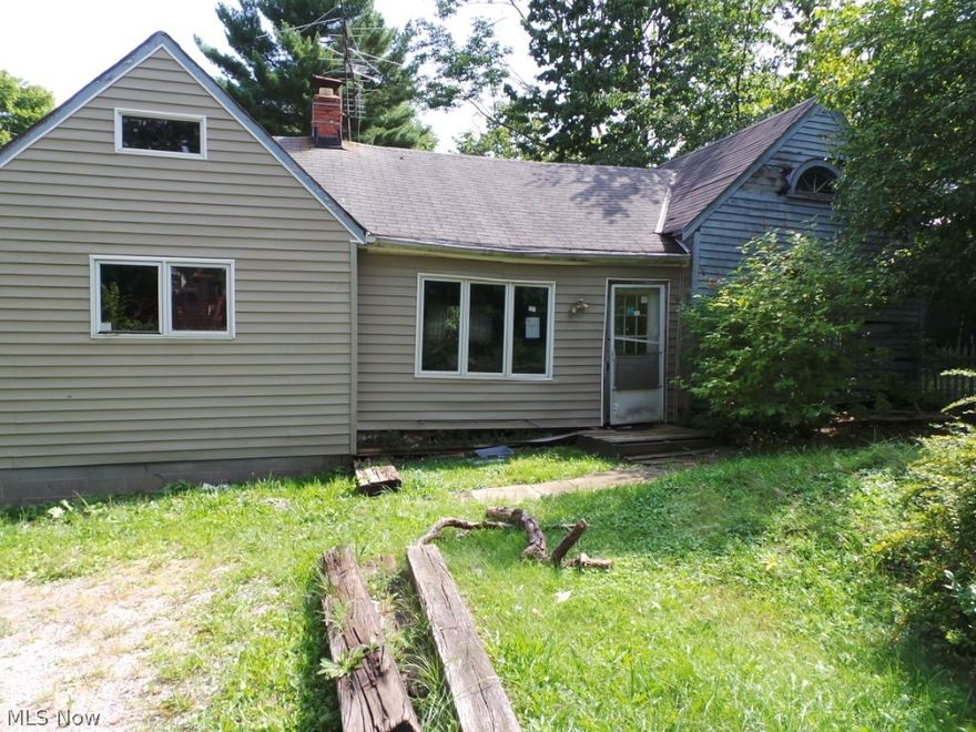 Two bedroom ranch in need of complete rehab.  Property sold AS IS. Cash only.  Available through online bidding only. Bidding starts 11/12/16 ends 11/16/16.