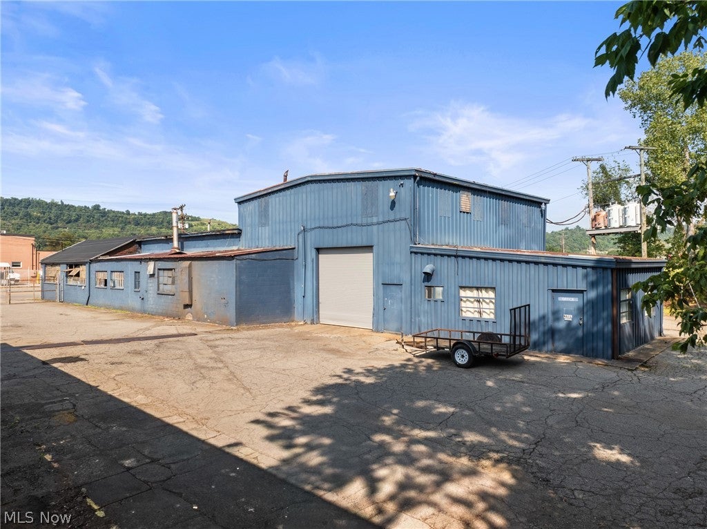 1702 Wheeling Avenue