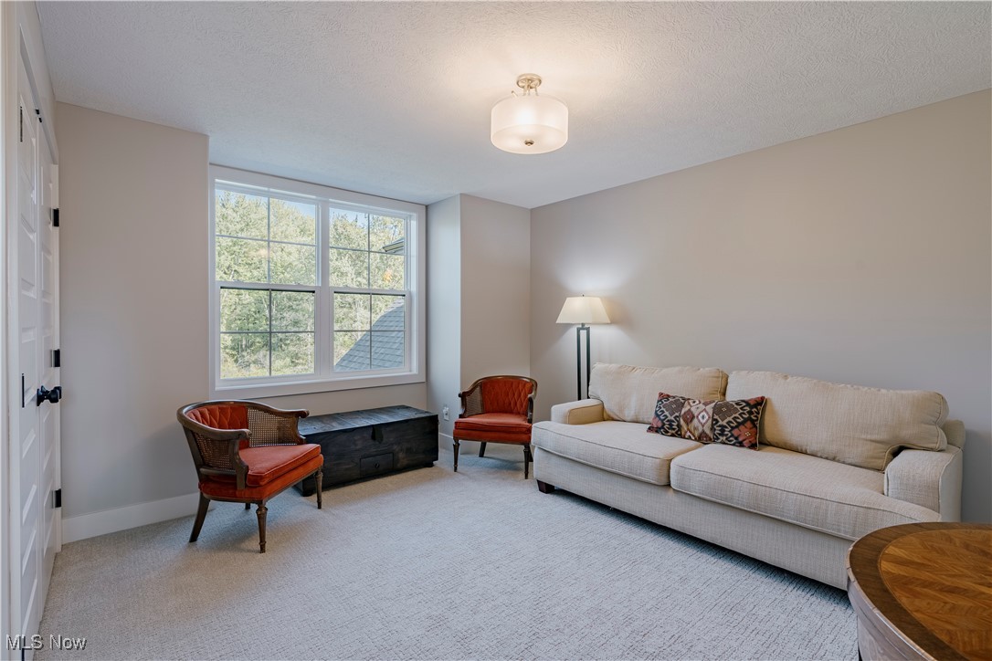 Russell 02 - Residential