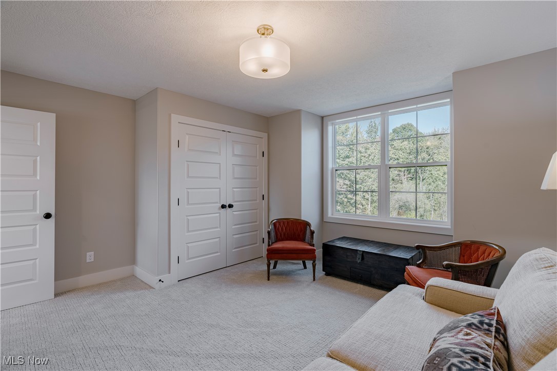 Russell 02 - Residential