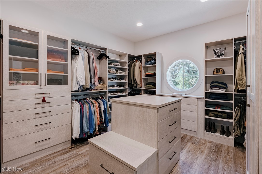 Russell 02 - Residential