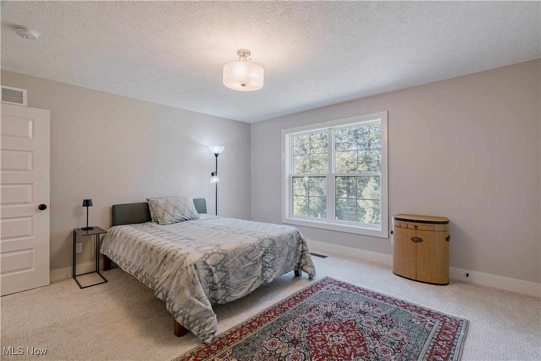 Russell 02 - Residential