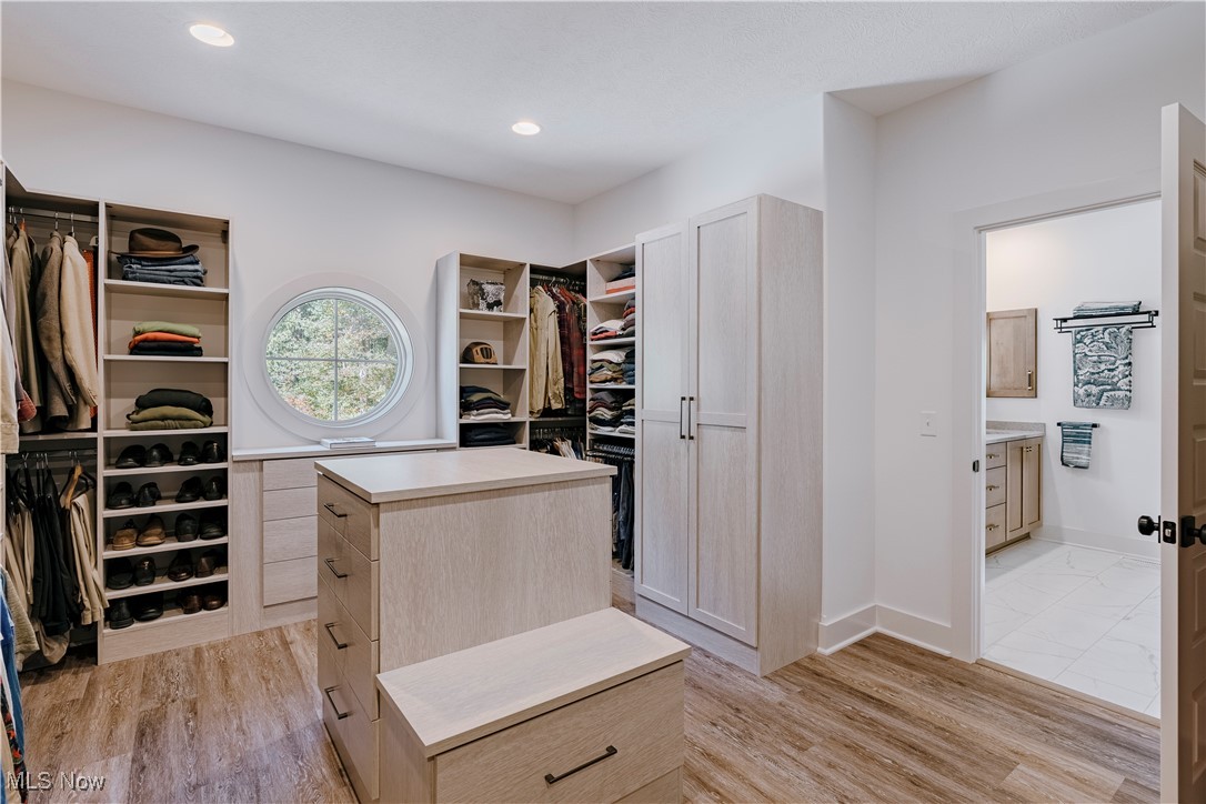 Russell 02 - Residential