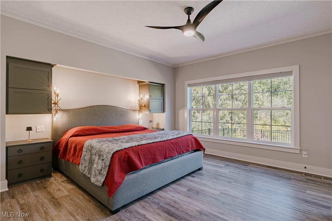 Russell 02 - Residential