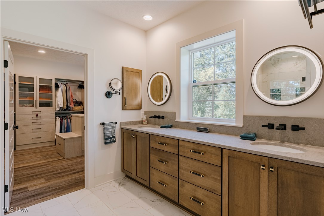 Russell 02 - Residential