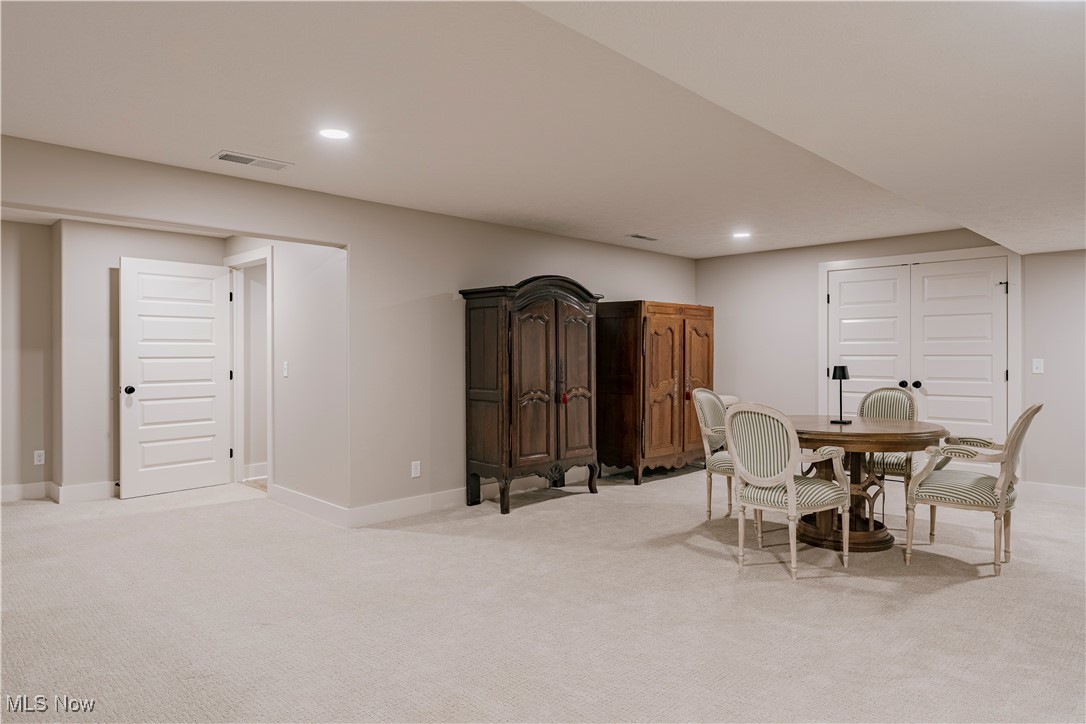 Russell 02 - Residential