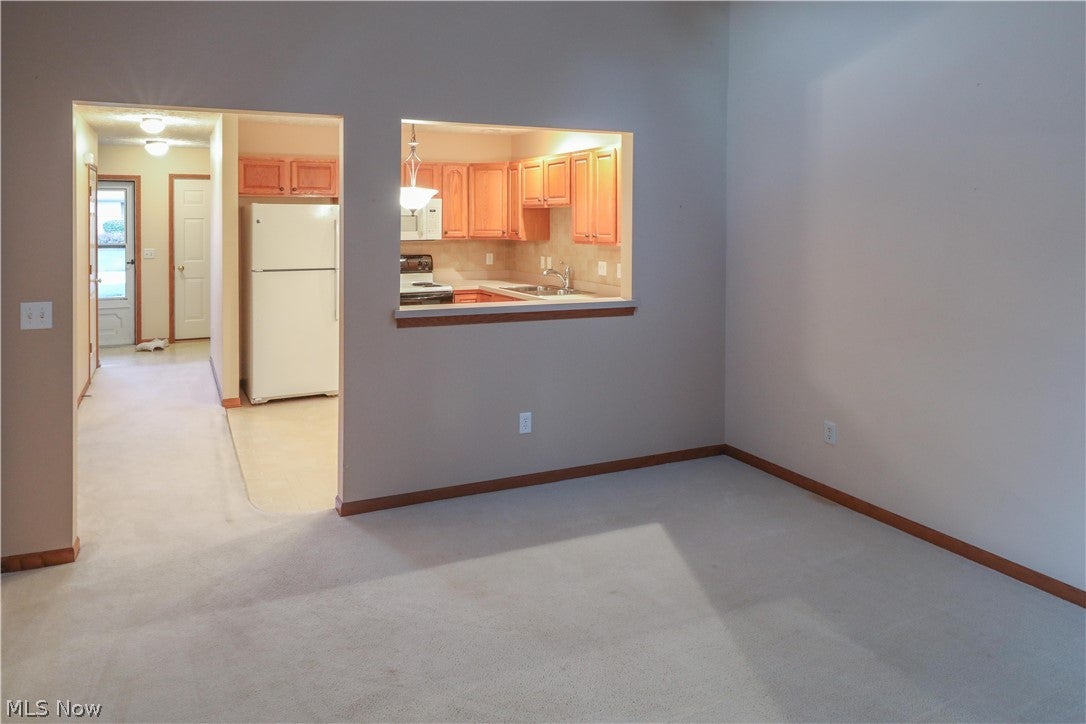 312 W Glen