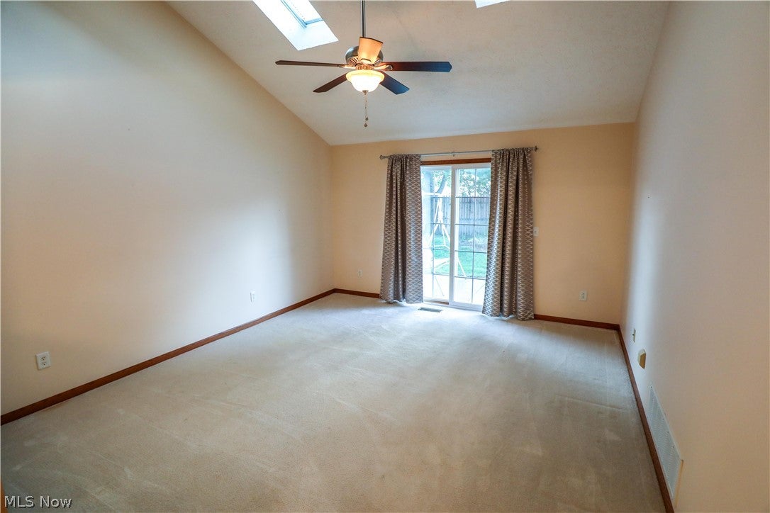 312 W Glen