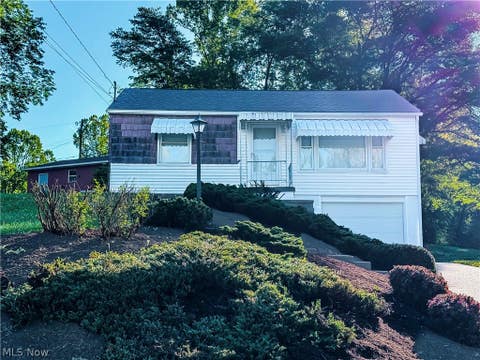Homes For Sale - 3567 Williamstown Pike<br/> Williamstown, WV 26187