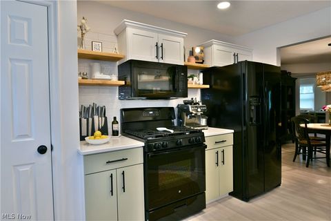 Tiny photo for 991 Powers Avenue #4, Youngstown, OH 44505 (MLS # 5210510)