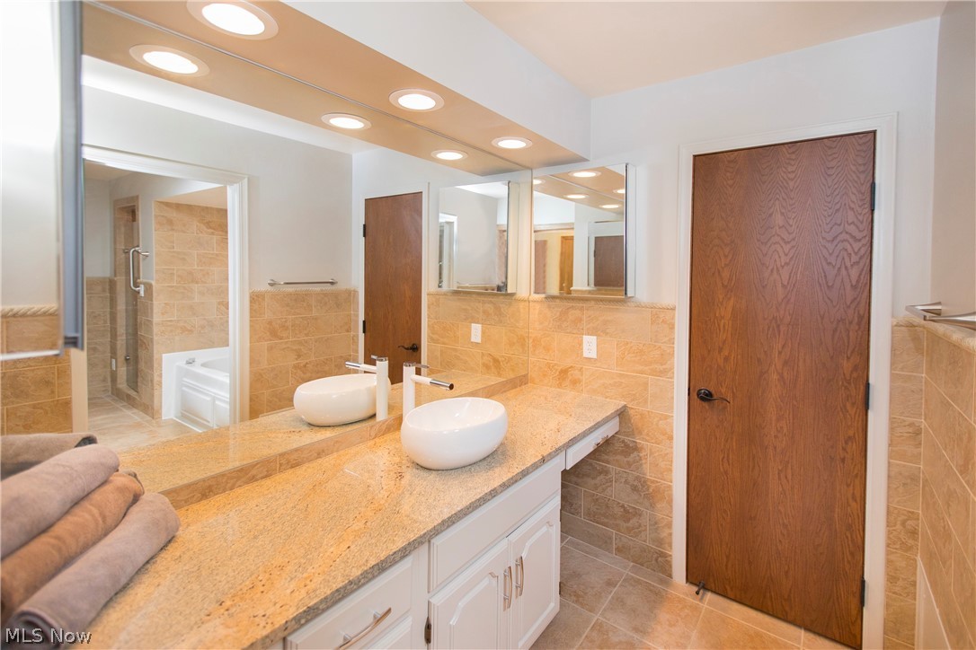 Westhampton Courts-Sec 05 - Residential