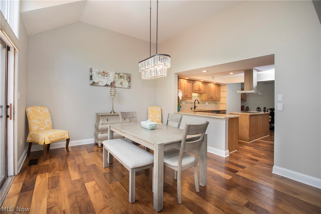 Westhampton Courts-Sec 05 - Residential