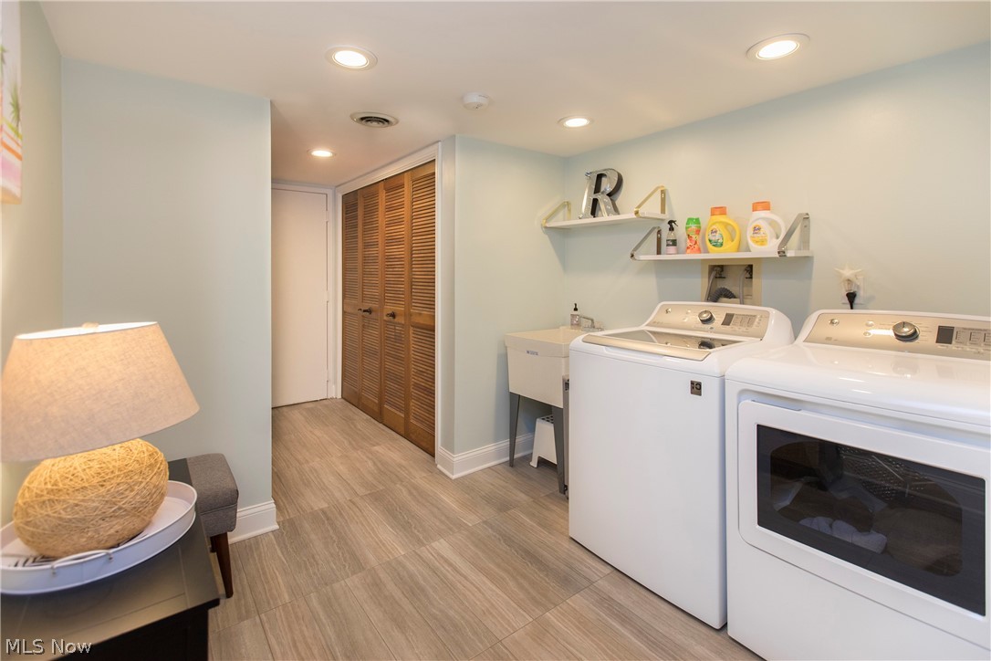 Westhampton Courts-Sec 05 - Residential