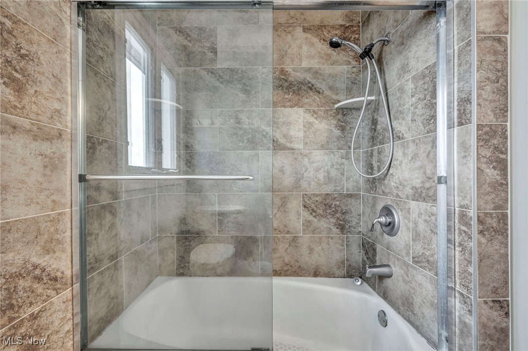 5855 Shore Drive, Madison, Ohio image 32