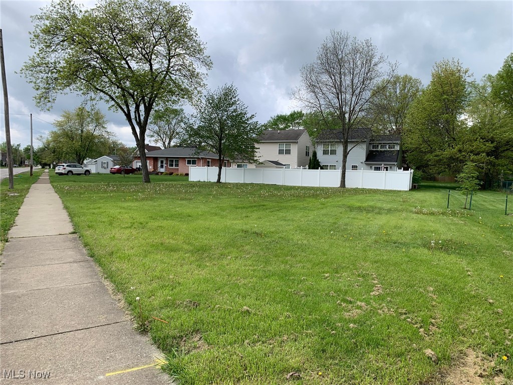 950 W River Road, Elyria, Ohio image 4
