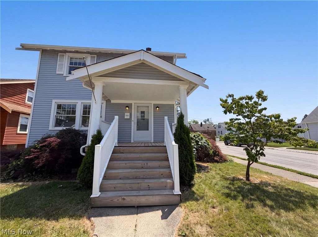 Photo of 4415 Oak Park Avenue, Cleveland, OH 44109 (MLS # 5225126)