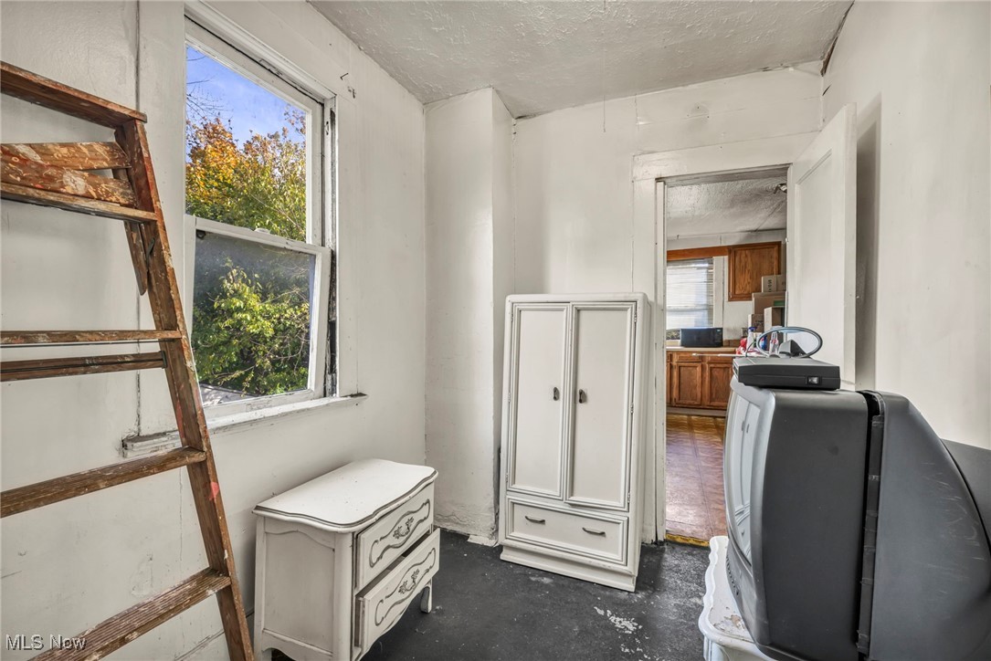 Southern Hower & Burgerts - Residential Income