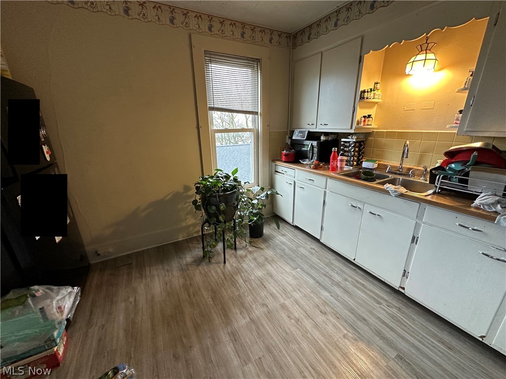 Suburban Heights 03 - Residential Income