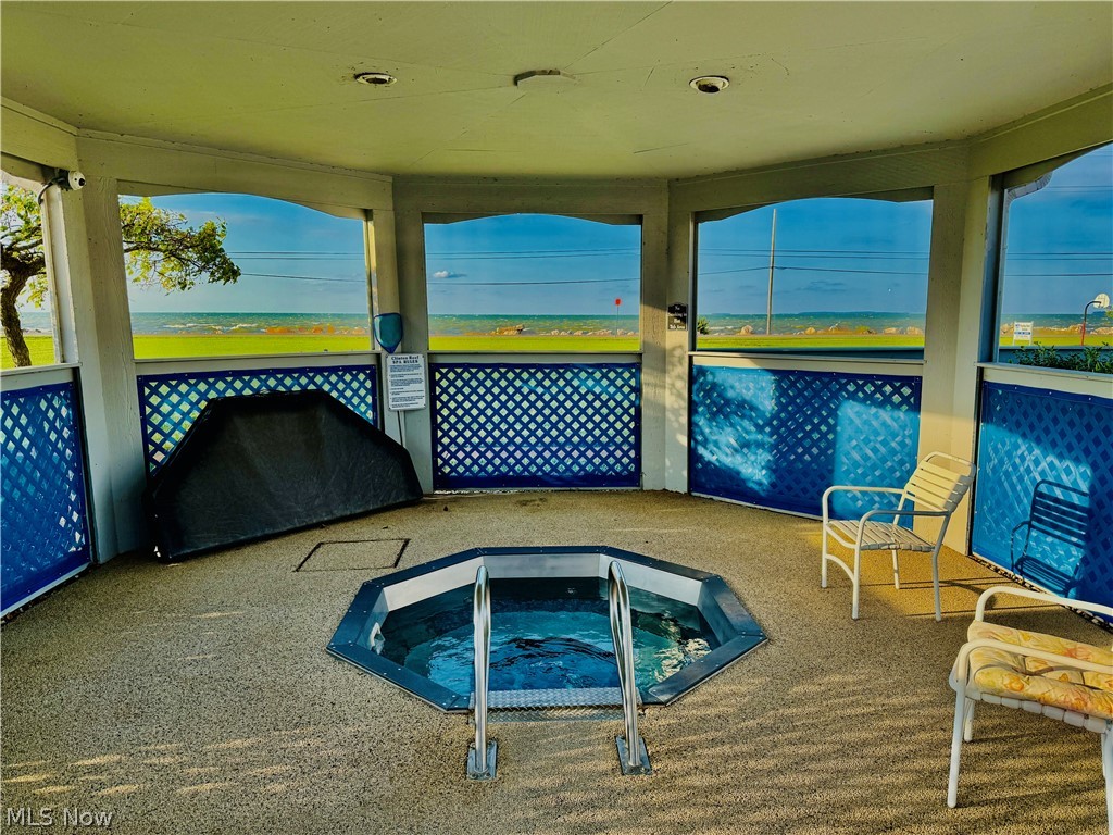 Clinton Reef Club - Residential