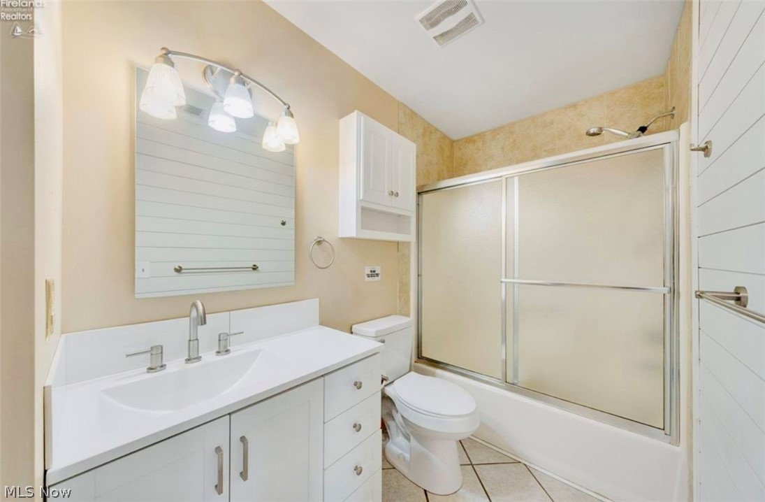 Clinton Reef Club - Residential