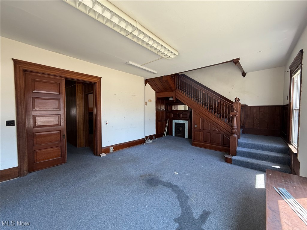 Connecticut Western Reserve - Commercial Sale