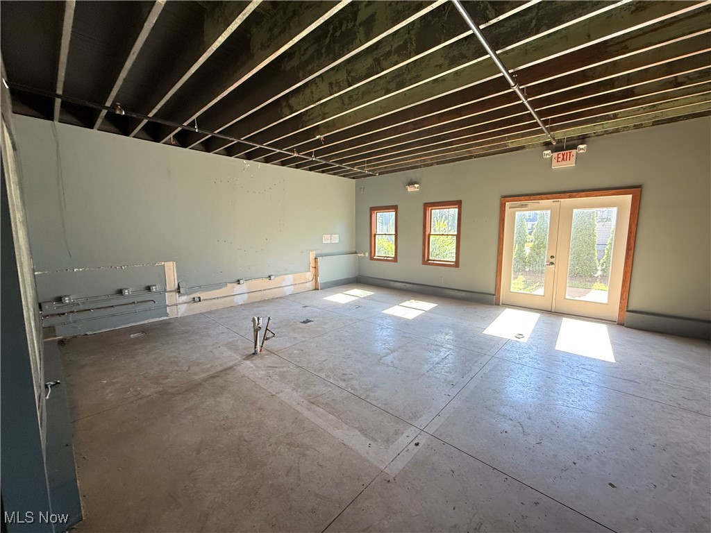 Connecticut Western Reserve - Commercial Sale