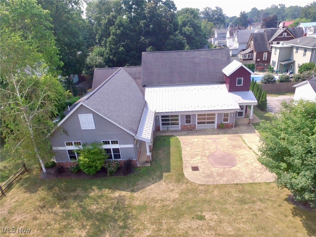 Connecticut Western Reserve - Commercial Sale