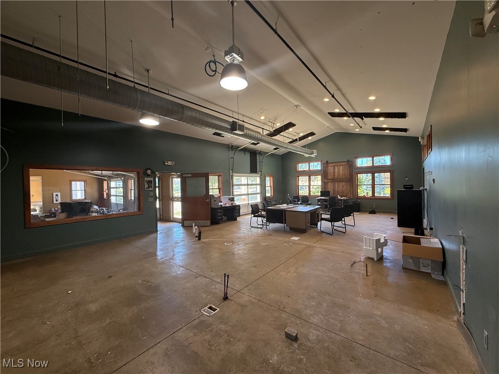 Connecticut Western Reserve - Commercial Sale