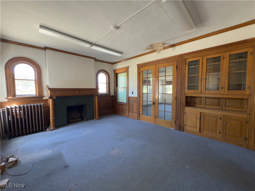 Connecticut Western Reserve - Commercial Sale