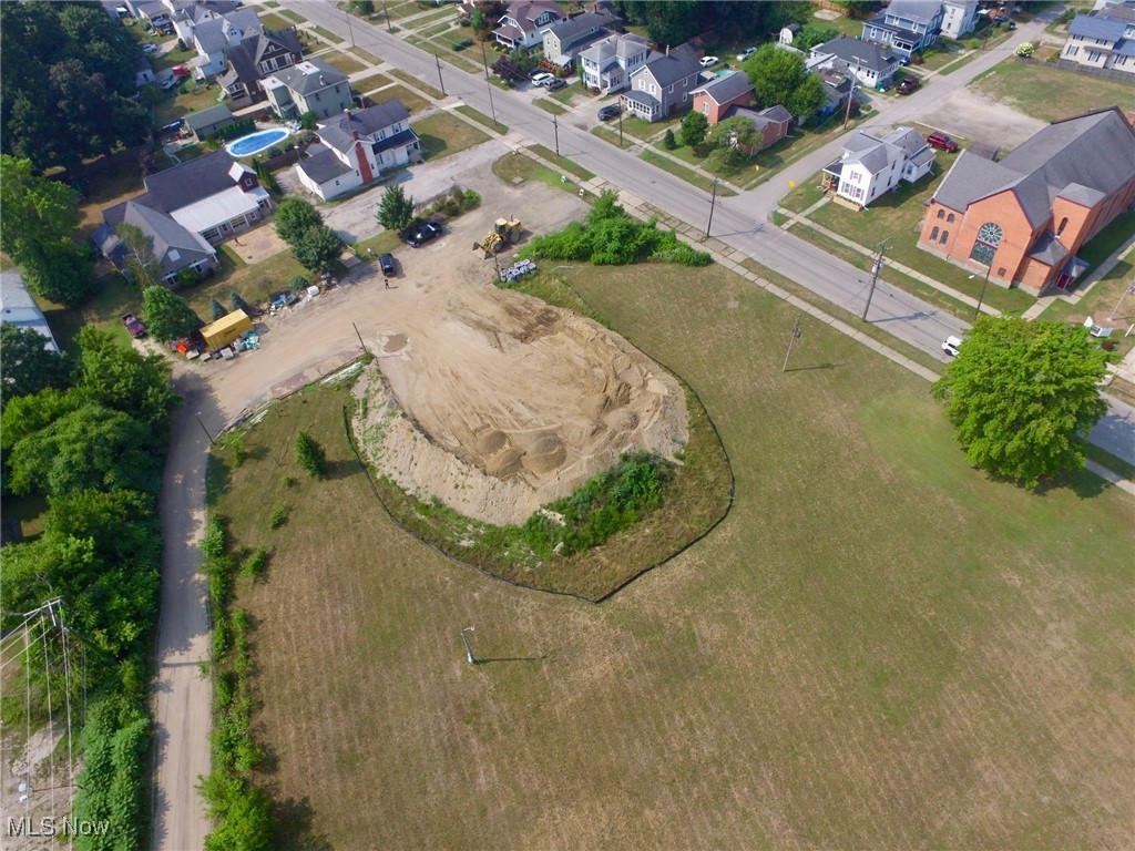 Connecticut Western Reserve - Commercial Sale