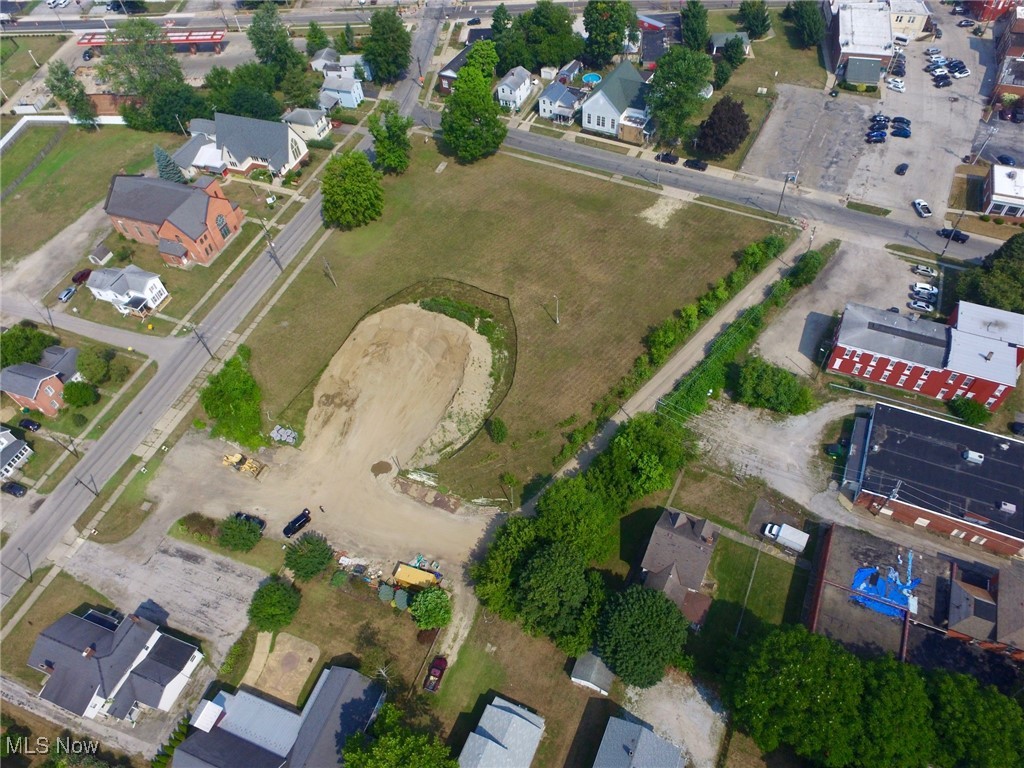 Connecticut Western Reserve - Commercial Sale