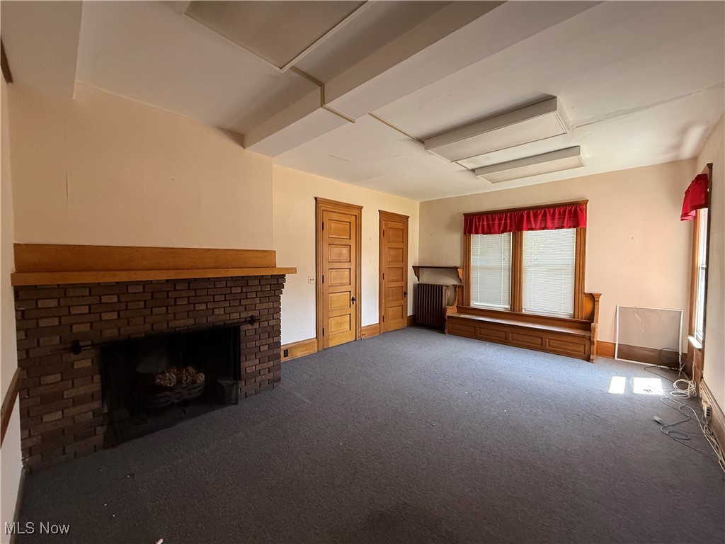 Connecticut Western Reserve - Commercial Sale