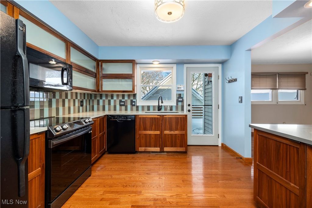 Photo of 3034 Mabel Court, Cleveland, OH 44113 (MLS # 5175366)