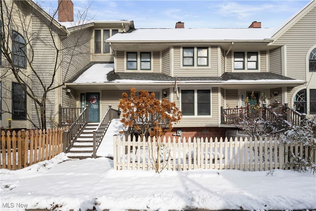 Photo of 3034 Mabel Court, Cleveland, OH 44113 (MLS # 5175366)