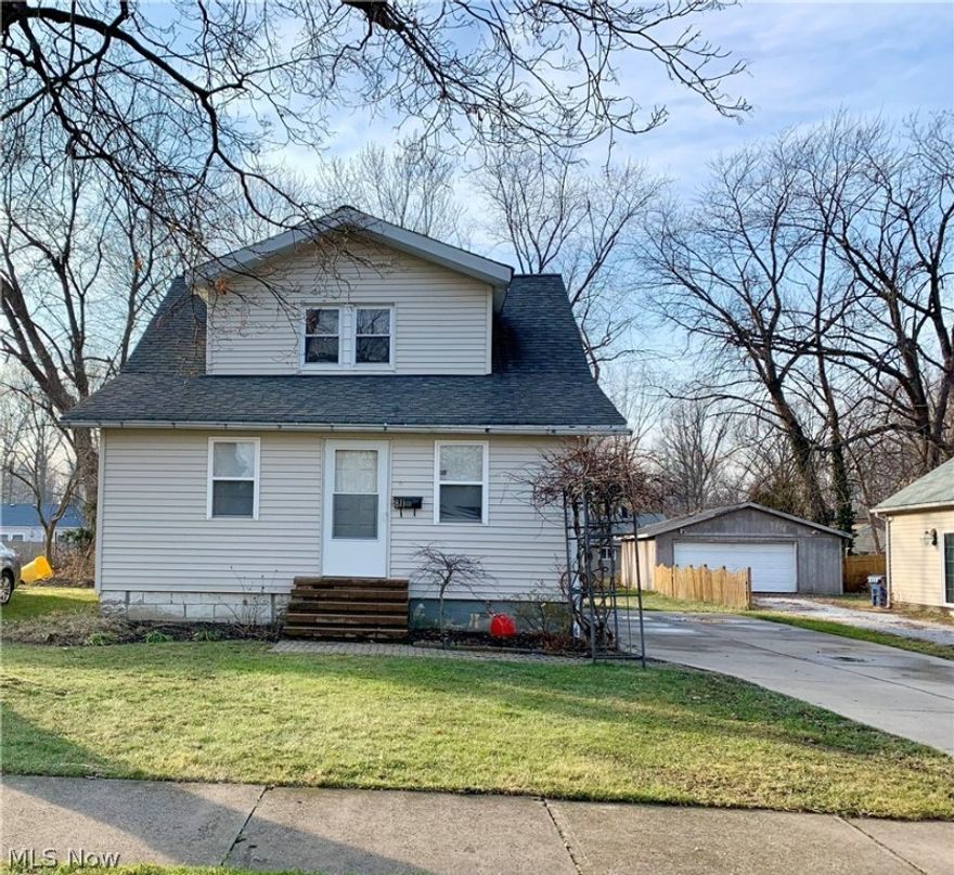 Welcome to this charming two bedroom one bath home! This home is move in ready, it has brand new updates including flooring, carpet and paint. Home is conveniently located near highway exits and on a quiet street. Schedule your showing today.