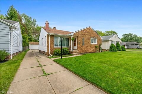 Tiny photo for 7249 Greenleaf Avenue, Parma, OH 44130 (MLS # 5210498)