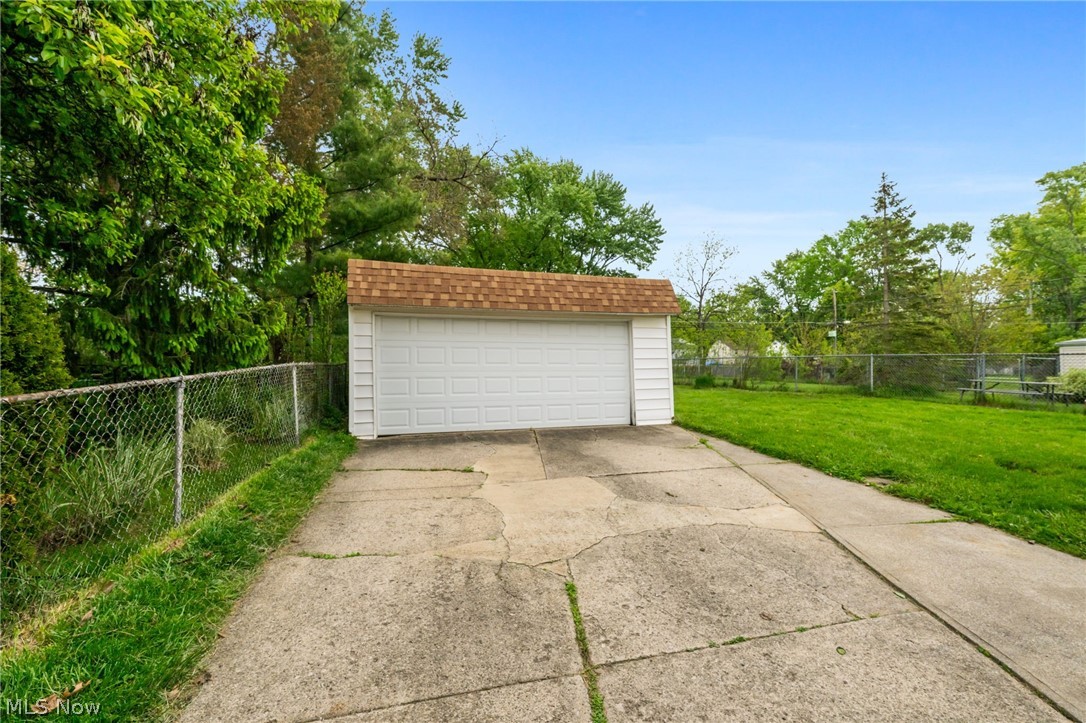 S H Kleinman Realty Cos Briar - Residential